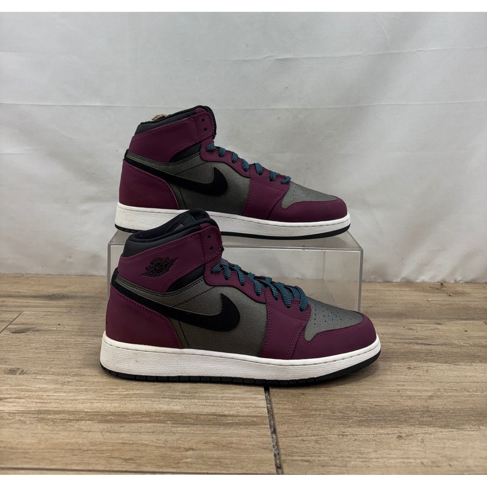 Air Jordan 1 Retro High Bordeaux Shoes Sneakers Burgundy Gray‎ Youth Size 9